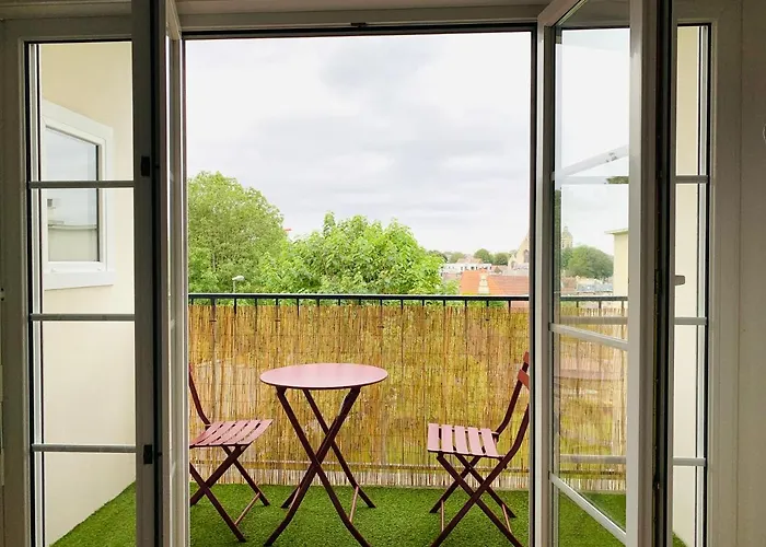 Scandichic Equipe Centre-gare-rives-clinique A Pied *